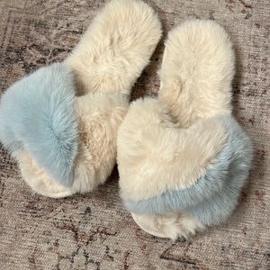 Shiraleah fuzzy slippers